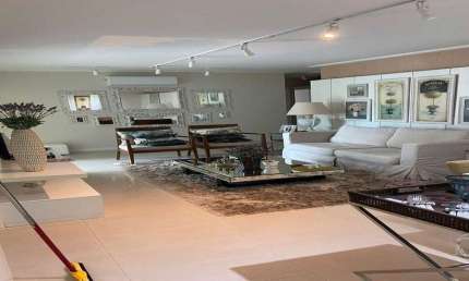 Apartamento para Venda em Florianópolis, Centro, 2 dormitórios, 2 suítes, 3 banheiros, 2 vagas