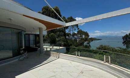 Casa para Venda em Florianópolis, Cacupé, 5 dormitórios, 5 suítes, 9 banheiros, 4 vagas