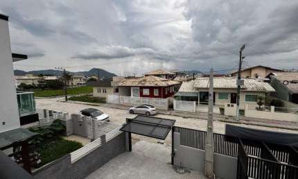 Casa para Venda em Florianópolis, Carianos, 3 dormitórios, 1 suíte, 3 banheiros, 2 vagas