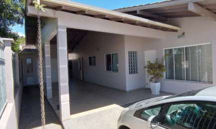 Casa para Venda em Florianópolis, Carianos, 4 dormitórios, 1 suíte, 2 banheiros, 4 vagas