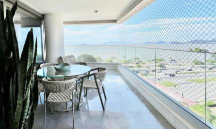 Apartamento para Venda em Florianópolis, Agronômica, 4 dormitórios, 4 suítes, 5 banheiros, 3 vagas