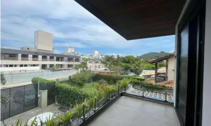 Casa para Venda em Florianópolis, Morro das Pedras, 3 dormitórios, 3 suítes, 4 banheiros, 2 vagas
