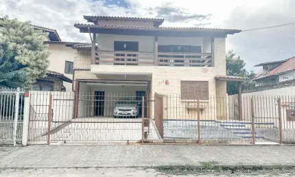 Casa para Venda em Florianópolis, Santa Mônica, 4 dormitórios, 3 suítes, 7 banheiros, 2 vagas
