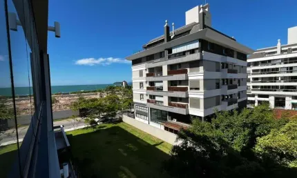 Apartamento para Venda em Florianópolis, Jurerê, 3 dormitórios, 3 suítes, 4 banheiros, 2 vagas