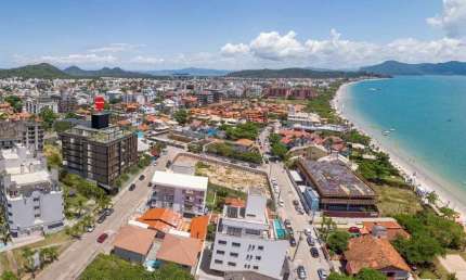 Apartamento para Venda em Florianópolis, Jurerê, 2 dormitórios, 2 suítes, 3 banheiros, 2 vagas