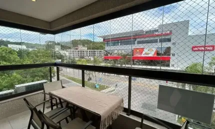 Apartamento para Venda em Florianópolis, Jurerê, 2 dormitórios, 1 suíte, 2 banheiros, 1 vaga