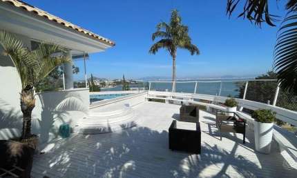 Casa para Venda em Florianópolis, Cacupé, 5 dormitórios, 4 suítes, 6 banheiros, 4 vagas