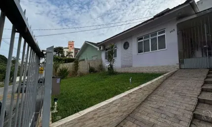 Casa para Venda em Florianópolis, Capoeiras, 4 dormitórios, 1 suíte, 3 banheiros, 1 vaga
