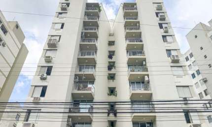 Apartamento para Venda em Florianópolis, Centro, 3 dormitórios, 1 suíte, 2 banheiros, 1 vaga