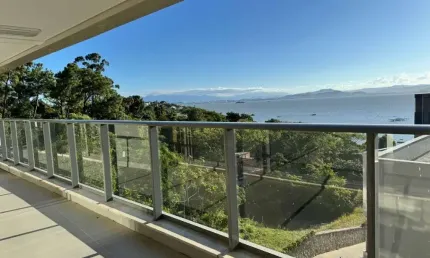 Apartamento para Venda em Florianópolis, Cacupé, 3 dormitórios, 3 suítes, 5 banheiros, 4 vagas
