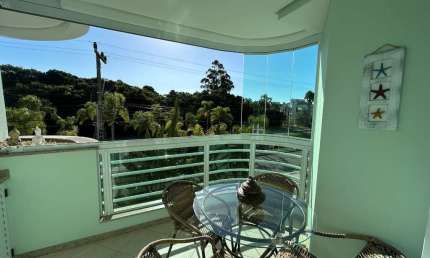 Apartamento para Venda em Florianópolis, Jurerê, 3 dormitórios, 3 suítes, 4 banheiros, 2 vagas