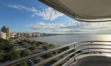 Apartamento para Venda em Florianópolis, Agronômica, 4 dormitórios, 4 suítes, 5 banheiros, 4 vagas