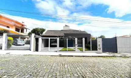 Casa para Venda em Florianópolis, Itacorubi, 5 dormitórios, 3 suítes, 5 banheiros, 3 vagas