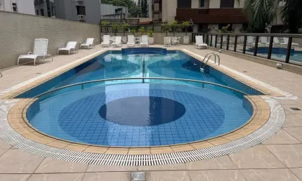 Apartamento para Venda em Florianópolis, Centro, 4 dormitórios, 3 suítes, 6 banheiros, 3 vagas
