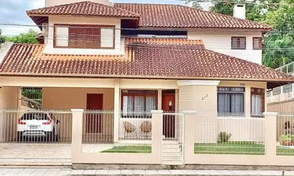 Casa para Venda em Florianópolis, Córrego Grande, 4 dormitórios, 2 suítes, 4 banheiros, 2 vagas
