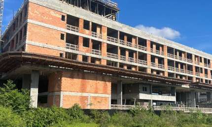 Apartamento para Venda em Florianópolis, Jurerê, 2 dormitórios, 2 suítes, 3 banheiros, 1 vaga