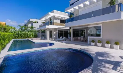 Casa para Venda em Florianópolis, Jurerê Internacional, 9 dormitórios, 8 suítes, 10 banheiros, 4 vagas