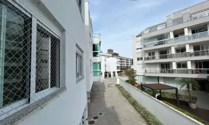 Apartamento para Venda em Florianópolis, Jurerê, 2 dormitórios, 1 suíte, 3 banheiros, 2 vagas