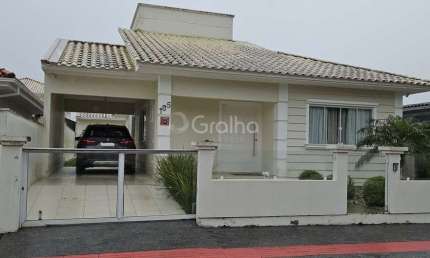Casa para Venda em Florianópolis, Carianos, 3 dormitórios, 1 suíte, 3 banheiros, 2 vagas