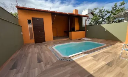 Casa para Venda em Florianópolis, Campeche, 3 dormitórios, 2 suítes, 1 banheiro, 3 vagas