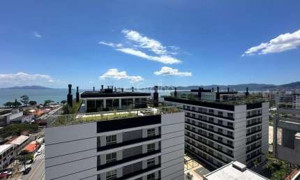 Apartamento para Venda em Florianópolis, Jardim Atlântico, 3 dormitórios, 3 suítes, 4 banheiros, 2 vagas