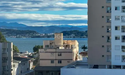 Apartamento para Venda em Florianópolis, Capoeiras, 3 dormitórios, 1 suíte, 2 banheiros, 2 vagas