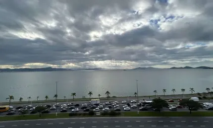 Apartamento para venda em florianópolis, centro, 3 dormitórios, 3 suítes, 2 banheiros, 5 vagas