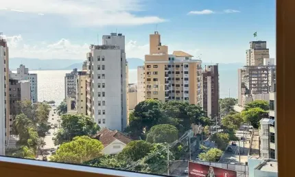 Apartamento para Venda em Florianópolis, Centro, 1 dormitório, 1 banheiro, 1 vaga