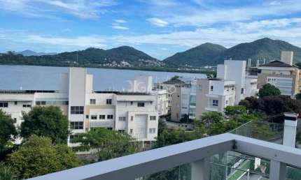 Casa para Venda em Florianópolis, João Paulo, 3 dormitórios, 3 suítes, 4 banheiros, 1 vaga