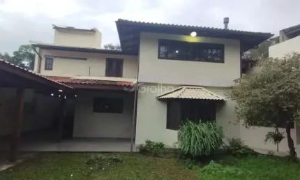 Casa para Venda em Florianópolis, Lagoa Da Conceição, 4 dormitórios, 1 suíte, 4 banheiros, 4 vagas