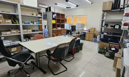 Sala comercial para venda em florianópolis, trindade, 2 banheiros, 1 vaga