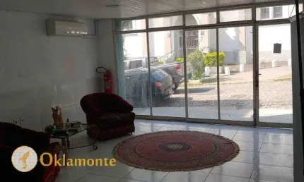 Casa com 3 quartos para alugar na Travessa Carmem, Floresta, Porto Alegre