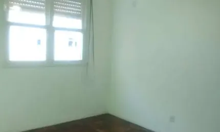 Apartamento com 2 quartos para alugar na Rua Zeferino Dias, Sarandi, Porto Alegre