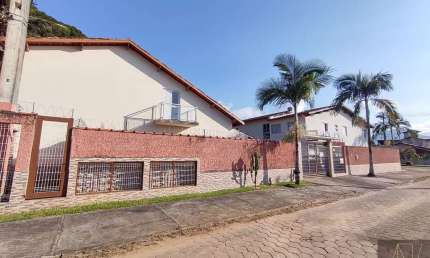 Casa com 2 quartos para alugar no Massaguaçu, Caraguatatuba 