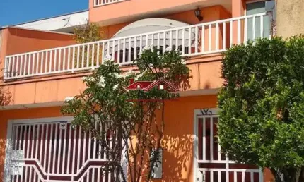 Imperdível: Casa à venda em Osasco-SP, Jardim D'abril, 3 quartos, 1 suíte, 1 sala, 3 banheiros, 2 vagas, 231m². Confira!