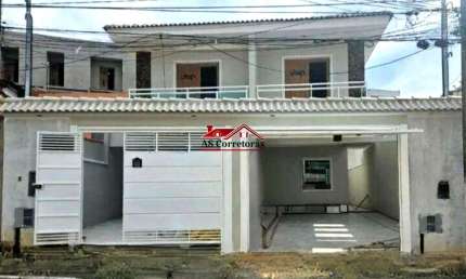 Casa à venda em Osasco-SP: 3 quartos, 3 suítes, 2 salas, 4 banheiros, 3 vagas na Bela Vista! 126m² de conforto!