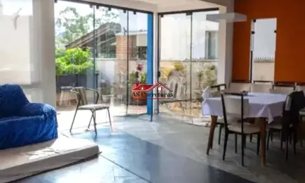 Imóvel de luxo com 2 suítes e 4 vagas de garagem no Parque dos Príncipes, São Paulo-SP: Confira já!