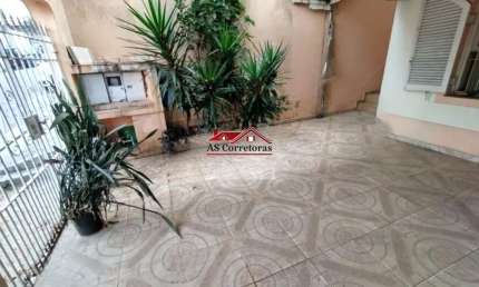 Casa à venda em São Paulo-SP, Vila Gomes: 3 quartos, 1 suíte, 1 sala, 325000 banheiros, 2 vagas de garagem. Confira!