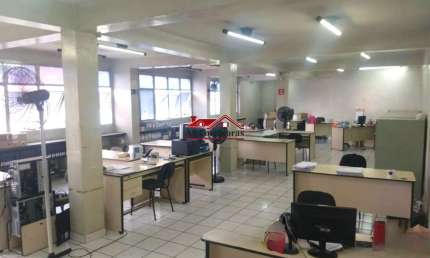 Sala Comercial  no Centro de Osasco-SP: Salão bem amplo, 2 salas menores  e 4 Banheiros, 267m² - Para Locação!