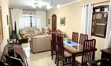 Espetacular casa à venda em Osasco-SP, bairro Jardim das Flores: 3 quartos, 1 suíte, 2 salas, 4 banheiros, 4 vagas, 200m².