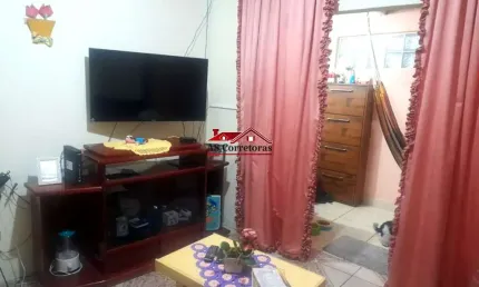 Casa à venda na cidade de , bairro - 3 quartos, 1 sala, 2 banheiros, 2 vagas de garagem, 80 m² de área.