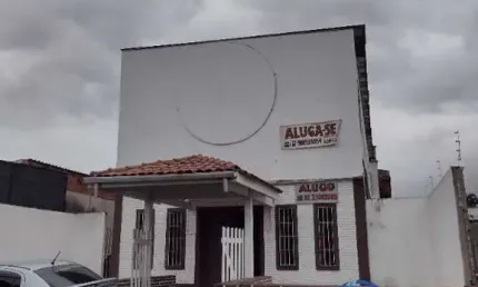 Prédio Comercial em frente a Rodovia à venda no bairro Jardim das Palmeiras, em Caraguatatuba
