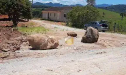 Chácara / sítio com 3 quartos à venda na Rua Getúlio Vargas, Área Rural de Biguaçu, Biguaçu