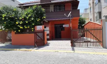 Apartamento com 2 dormitórios para alugar, 1 m² por r$ 520,00/dia - bombas - bombinhas/sc