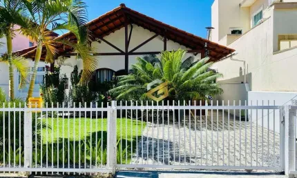 Casa com 4 dormitórios à venda, 135 m² por r$ 1.170.000,00 - bombas - bombinhas/sc