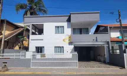 Casa com 5 dormitórios para alugar na temporada - praia de bombas - bombinhas/sc
