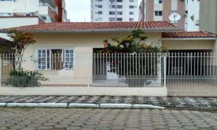Casa com 4 dormitórios à venda,250.00 m , CENTRO, BALNEARIO CAMBORIU - SC