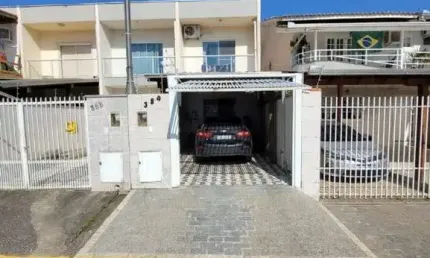 Casa com 2 quartos à venda no Santa Regina, Camboriú 