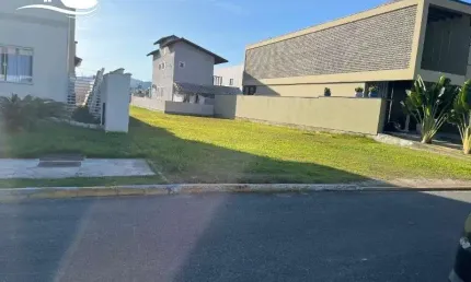 Terreno em condomínio fechado Caledonia Private Village