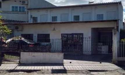 Casa com 8 dormitórios à venda,408.00 m , TABULEIRO, CAMBORIU - SC